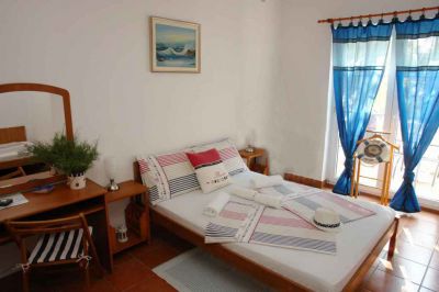 Vila IRMING v borovém lese u moře