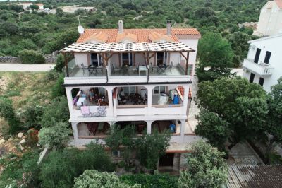 Apartmány Mandre Karas