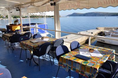 Apartmány a konoba Mama