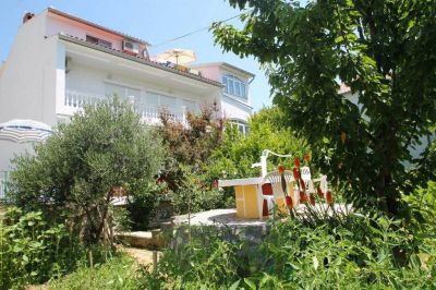 Dům PERKIC / Apartmány TINA & MARJETKA