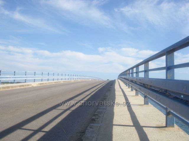 Most na ostrov VIR