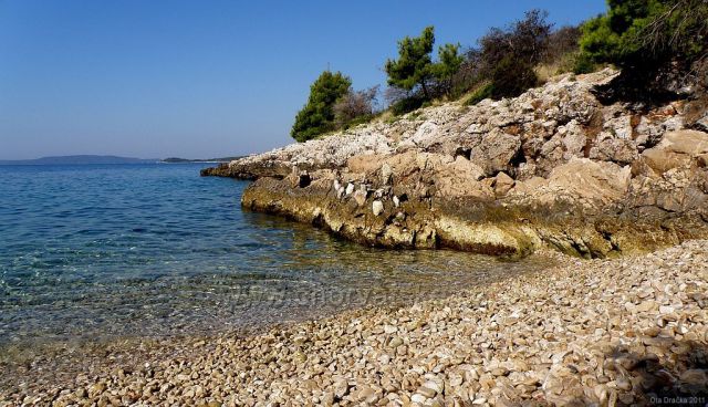 ostrov Čiovo - jihozápadní část (za obcí Okrug Gornji)
