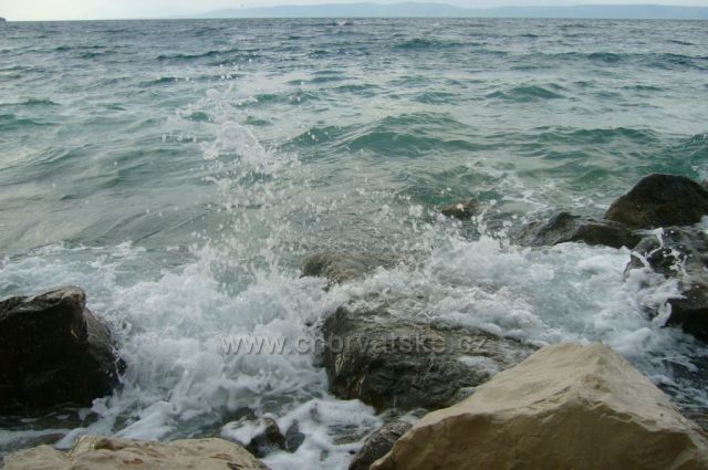 Moře bouří,Podgora-Čaklje