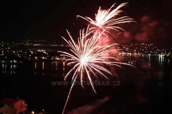 Ohňostroj nad Trogirem