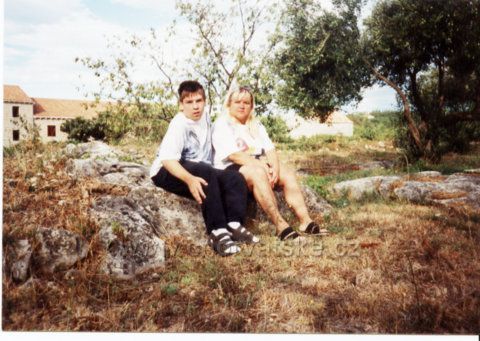 na zahradě v Močiči