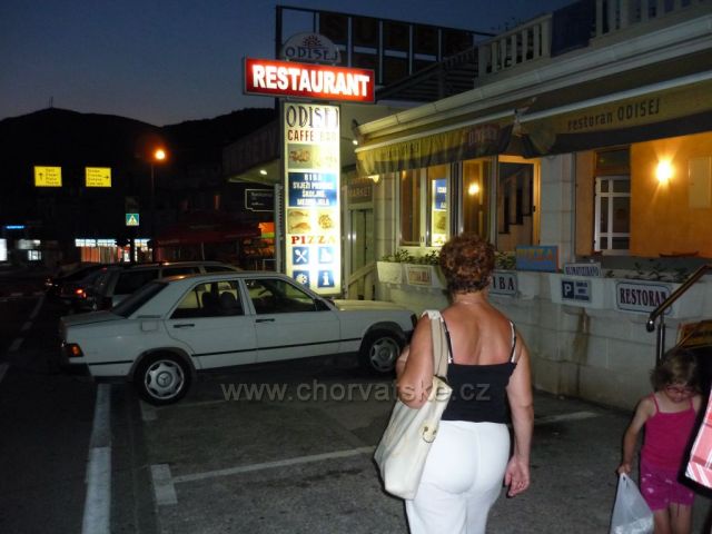 Vynikající restaurace v Neumu hned u cesty u benzínky