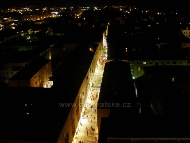 Zadar-foceno z věže kostelu Donat .