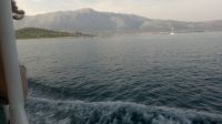 pohled z moře na Orebič a horu Sveteho Ilji
