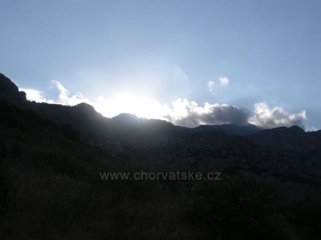 vychod slunce Brela Stomarica