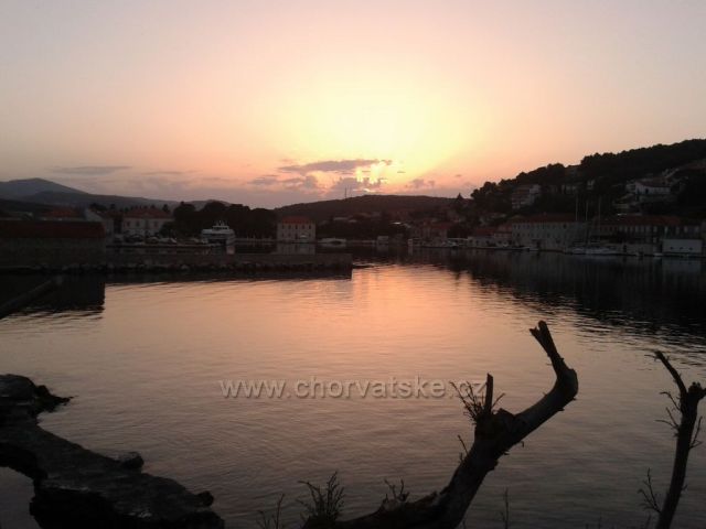 Západ slunce Jelsa
