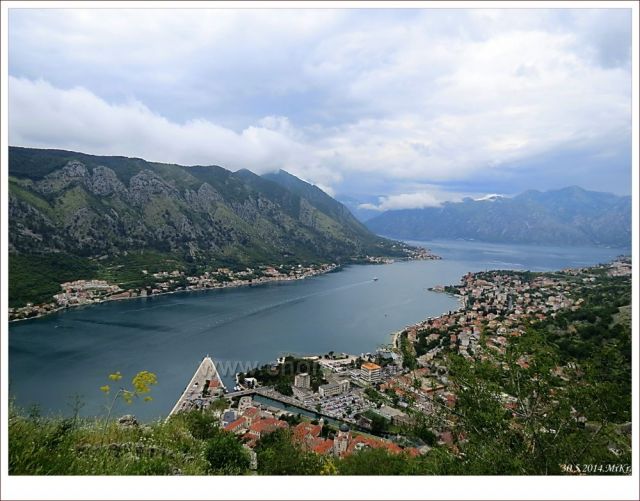 Kotorský záliv a město Kotor