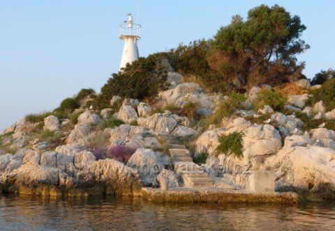 To by sa tam randilo...