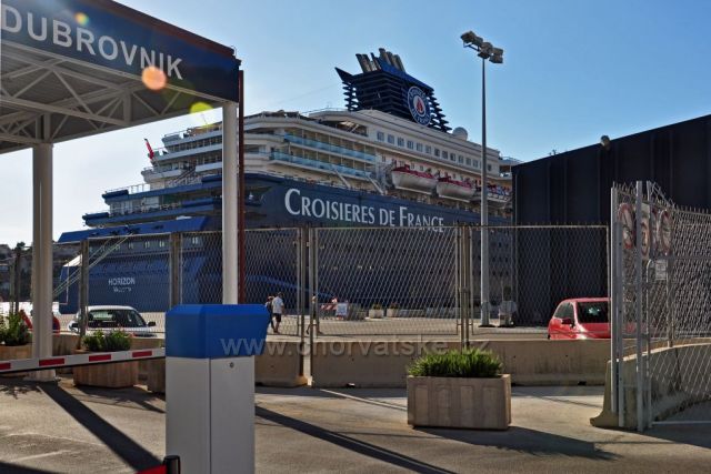 Loď Horizon v Dubrovniku