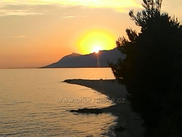 Západ slunce při procházce do Baško Voda