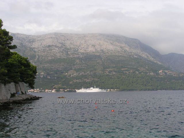 Pelješacká riviéra-pohľad z ostrova Korčula