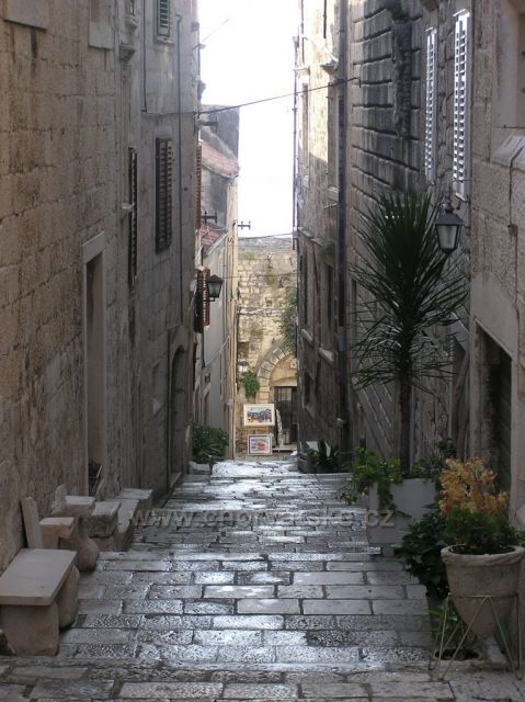 starobylé uličky mesta Korčula