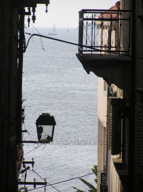 starobylé uličky v meste Korčula