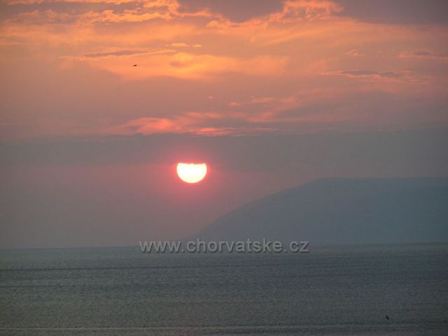 Podgora-pohľad na západ slnka