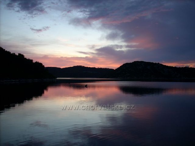 Západ slunce na ostrově Mlijet