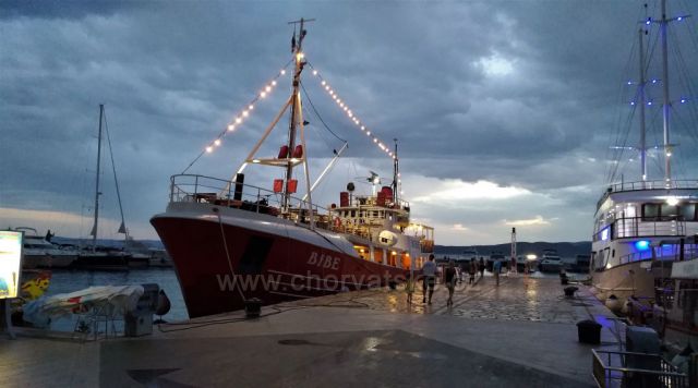 Baška voda - přístav