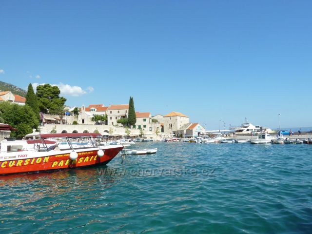město Bol na ostrově Brač
