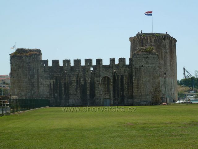 Trogir
pevnost Kamerlengo ze 12.století