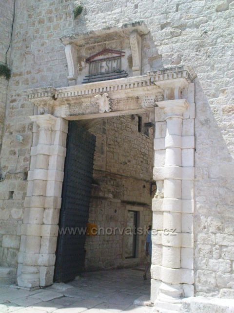Trogir
Jižní brána