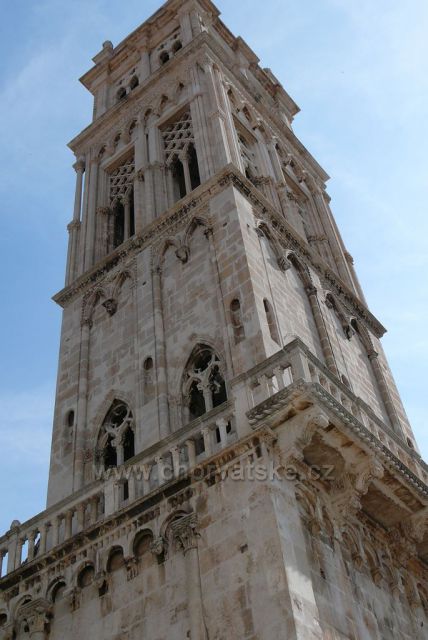 Trogir
katedrála Sv.Vavřince ze
13.století