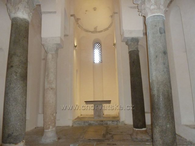 Trogir
kostel Sv.Mikuláše
z 11.století