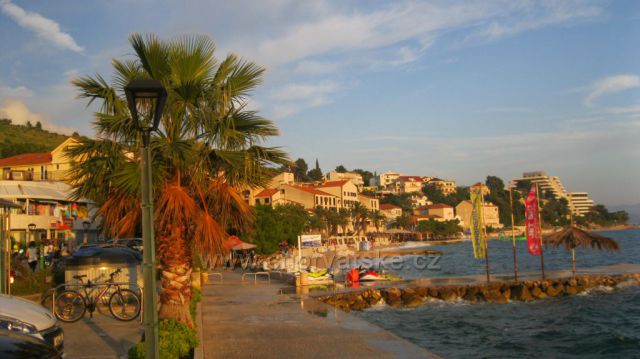 Podvečer u přístavu.