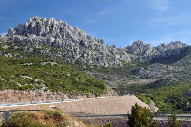 Hory z parkoviště pod Sv. Rokem