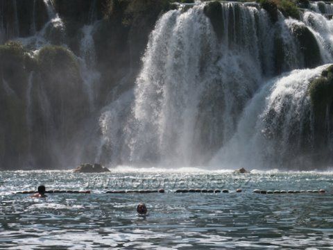 vodopády KRKA zblízka