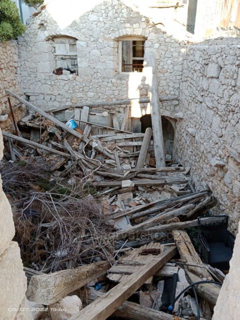 Jen zamést podlahu a bydlet.