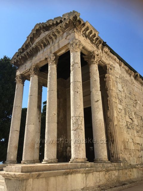 Chrám císaře Augusta