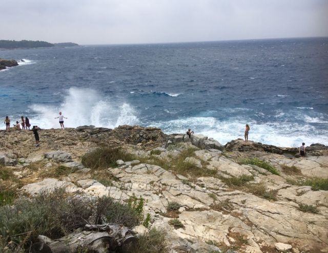 Rozbouřené moře na Verudele