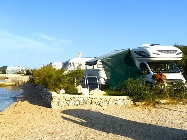 V kempe Antonio Turanj.