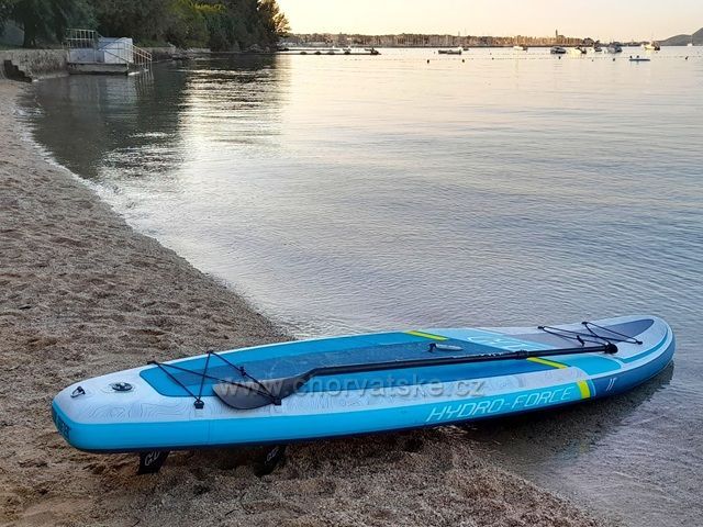 Na pieskovej pláži pri kempe Primorje.